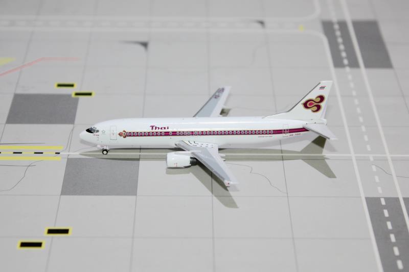 1/400 Thai Airways B 737-400 Miniature Models M4TG734A