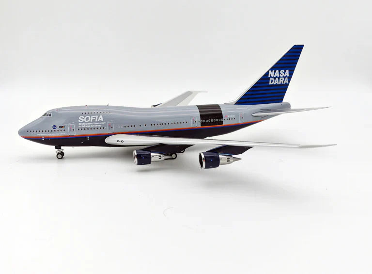 1/200 Inflight IF747SPSOFIA01 NASA Boeing 747SP SOFIA With Key Chain