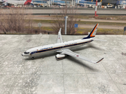 1/400 Royal Thai Air Force B 737-800 Phoenix Models PH4RTAF2138