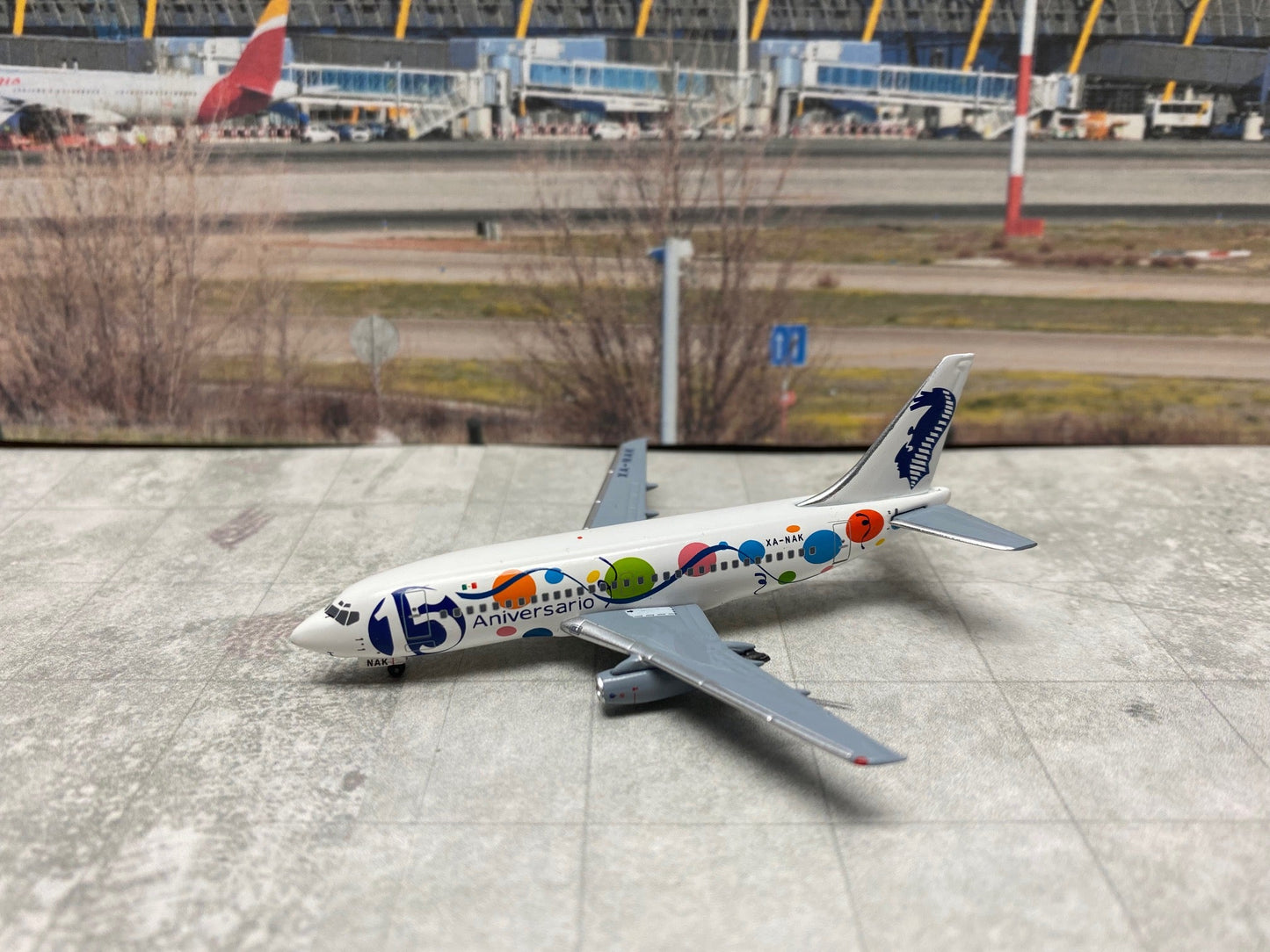 1/400 AVIACSA B 737-200 El Aviador Models EAV400-NAK